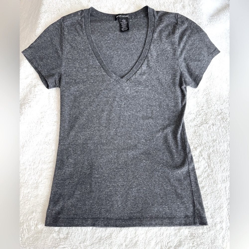 Wet Seal Fitted Gray Short Sleeve Tee